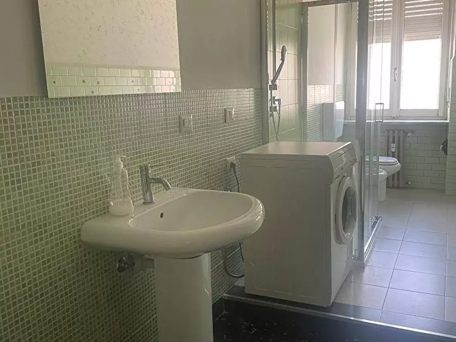 Immagine 5 di Appartamento in vendita  in via momo 16 a Chivasso