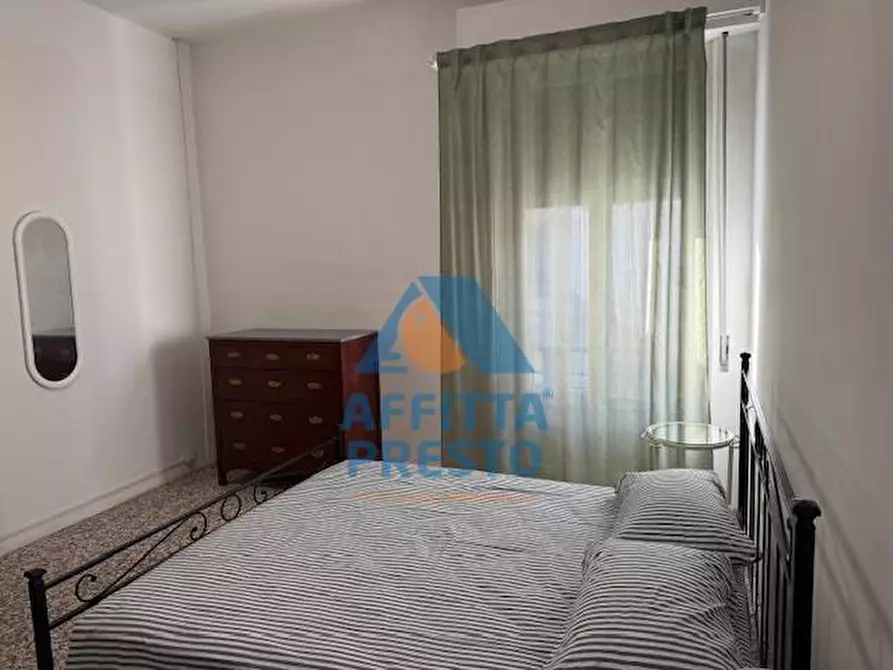 Immagine 5 di Camera in affitto  a Empoli