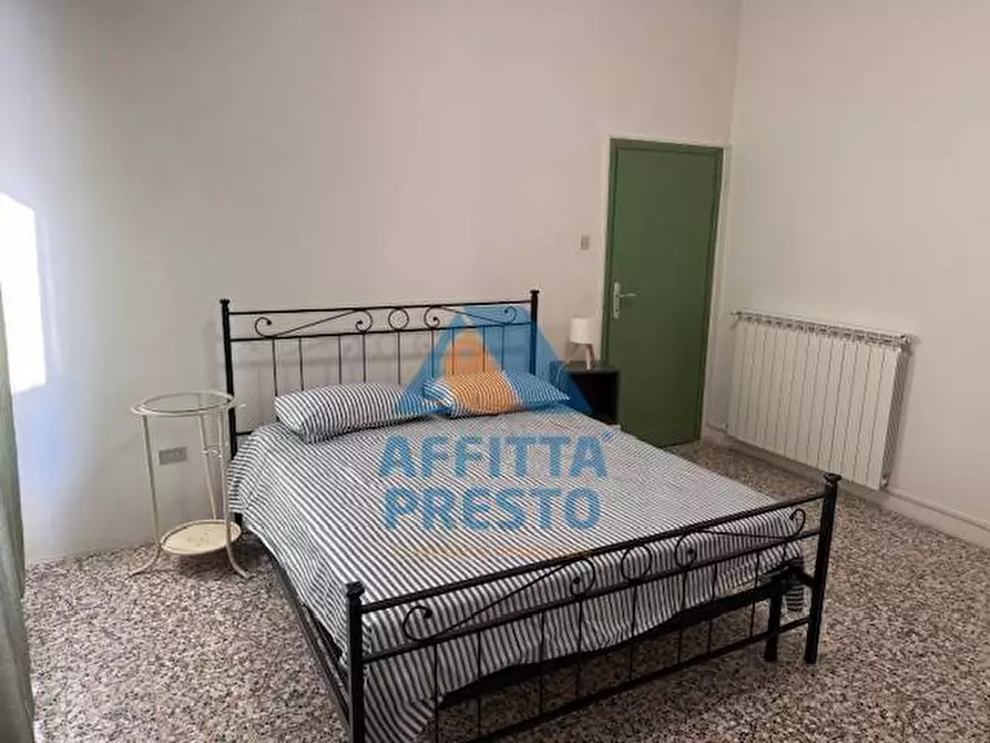 Immagine 10 di Camera in affitto  a Empoli