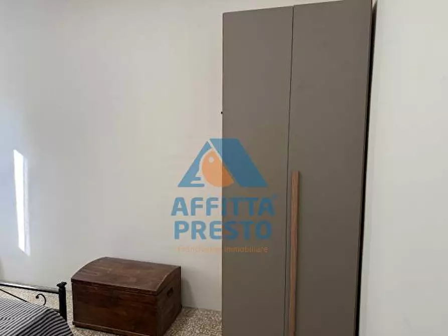 Immagine 12 di Camera in affitto  a Empoli