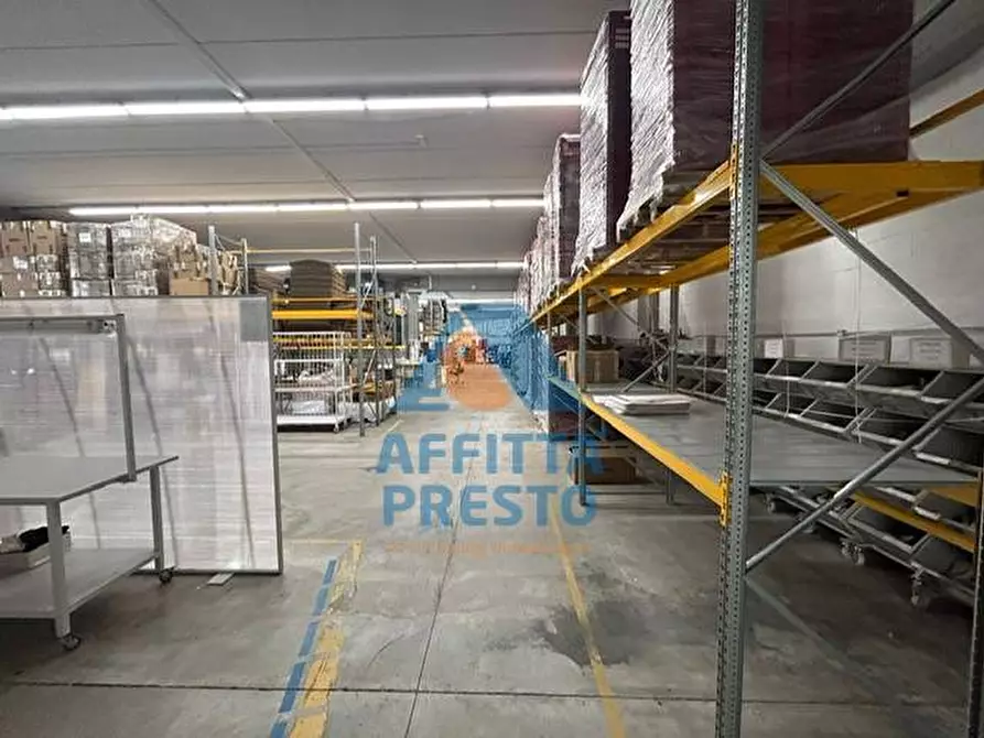 Immagine 8 di Laboratorio in affitto  a Capraia E Limite