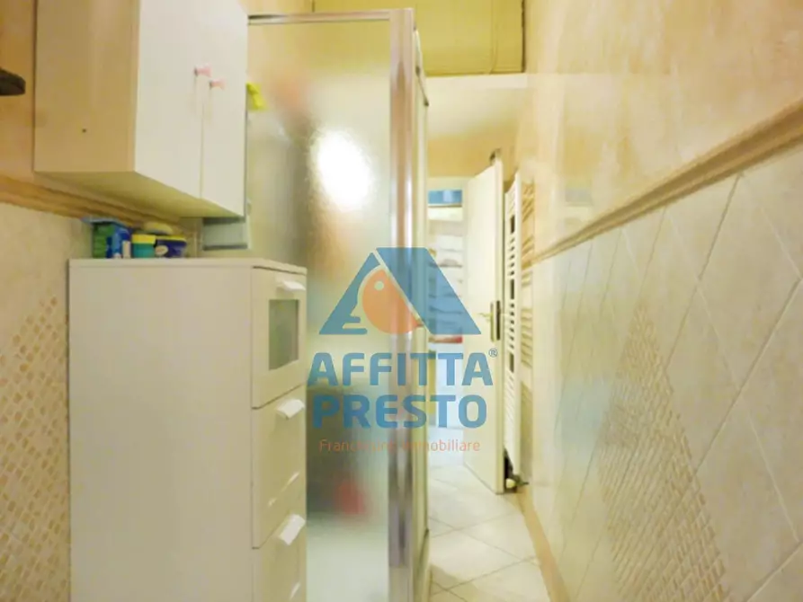 Immagine 7 di Camera in affitto  a Capraia E Limite