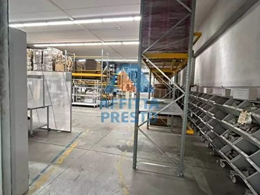 Immagine 8 di Laboratorio in affitto  a Empoli