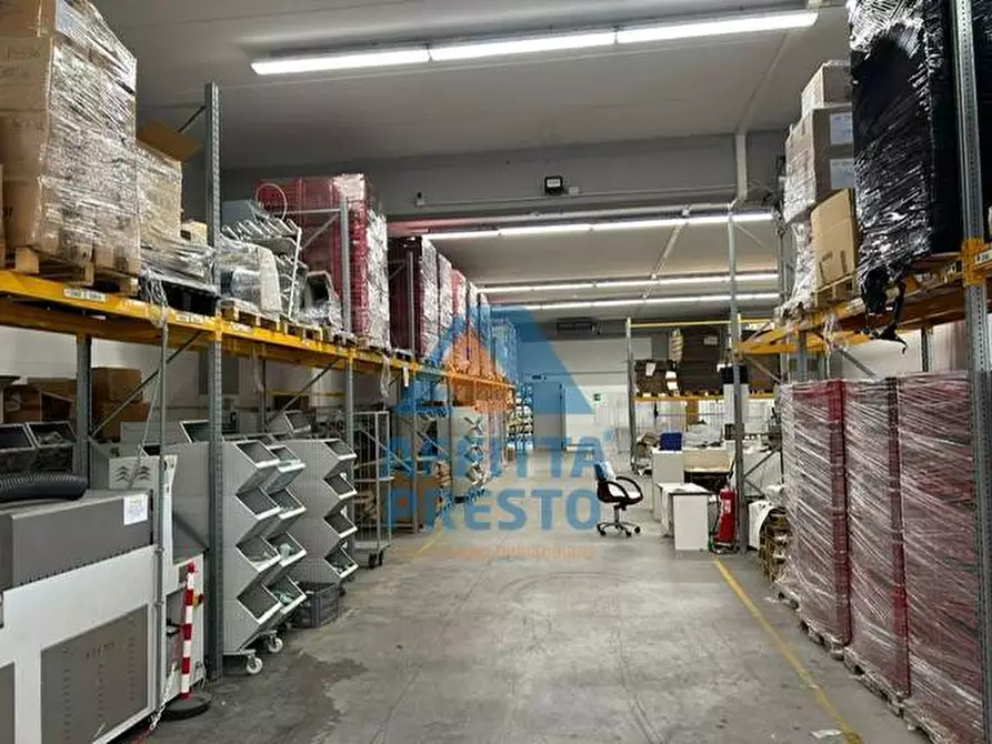 Immagine 13 di Laboratorio in affitto  a Empoli