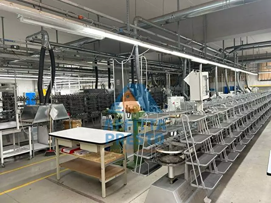 Immagine 16 di Laboratorio in affitto  a Empoli