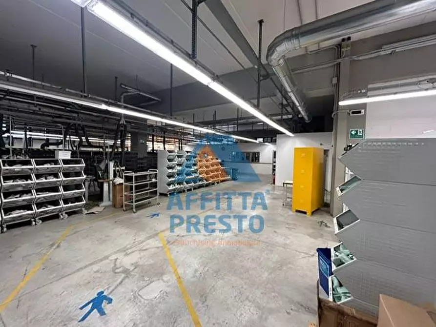 Immagine 17 di Laboratorio in affitto  a Empoli