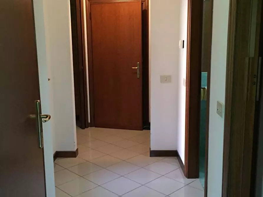 Immagine 13 di Appartamento in affitto  a Vinci