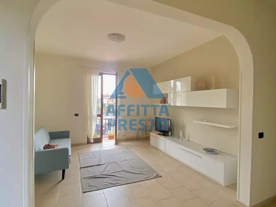 Immagine 1 di Appartamento in affitto  a Massa