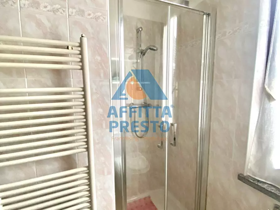 Immagine 9 di Appartamento in affitto  a Massa