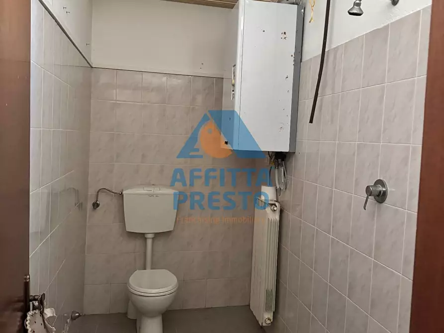 Immagine 4 di Attività commerciale in affitto  a Fucecchio