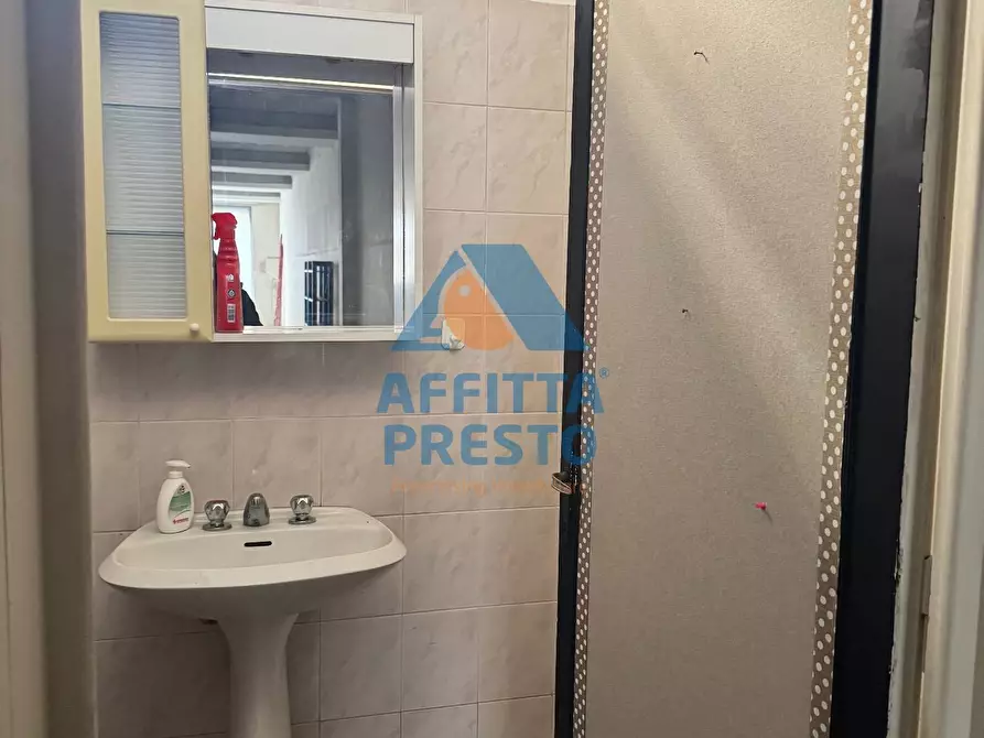 Immagine 5 di Attività commerciale in affitto  a Fucecchio