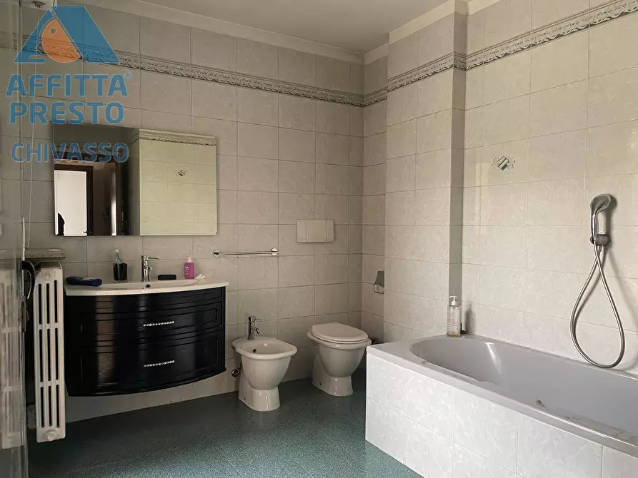 Immagine 5 di Appartamento in affitto  in Viale Cavour 7 a Chivasso