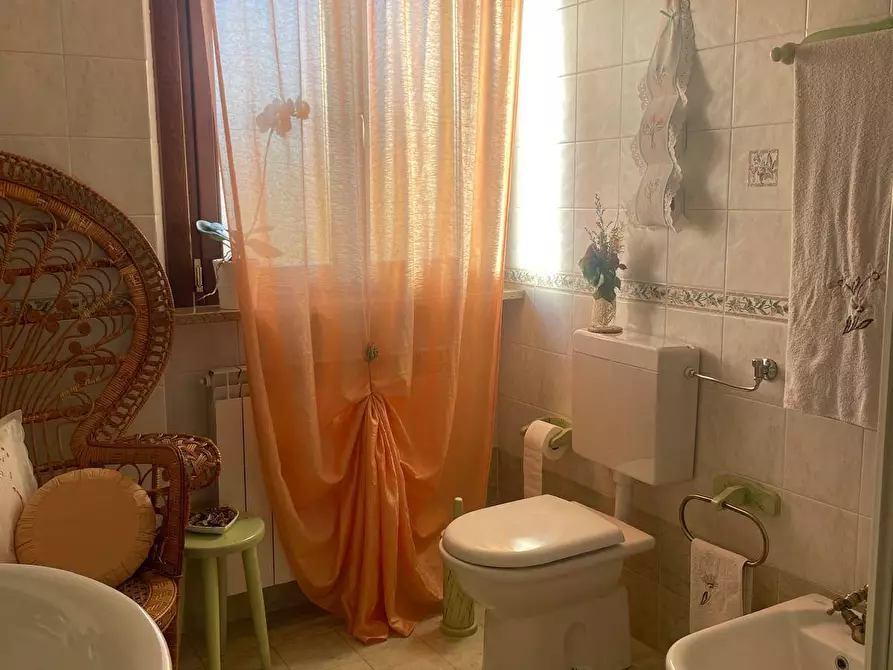 Immagine 12 di Appartamento in vendita  in VIA CASALE 40 a Chivasso