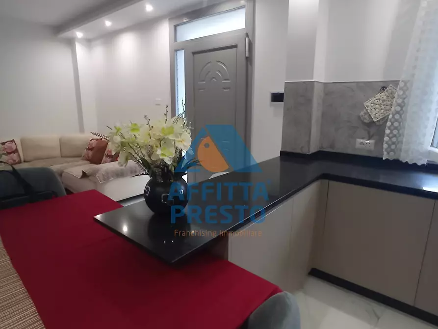 Immagine 7 di Appartamento in affitto  a Empoli