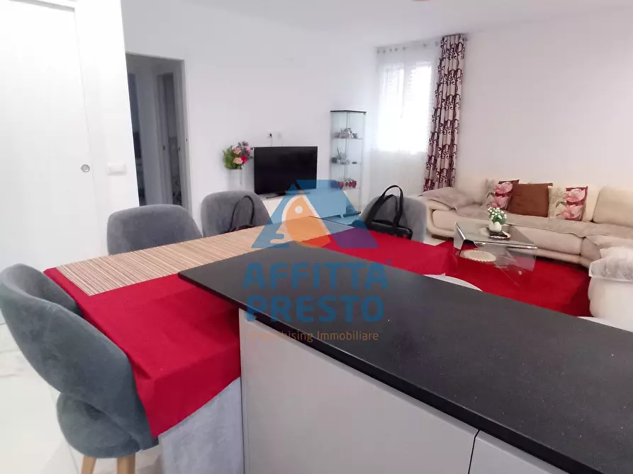 Immagine 8 di Appartamento in affitto  a Empoli