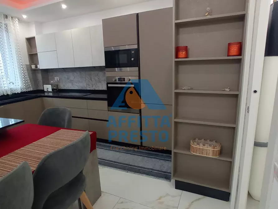 Immagine 16 di Appartamento in affitto  a Empoli