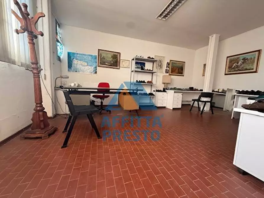 Immagine 11 di Capannone industriale in affitto  a Cerreto Guidi