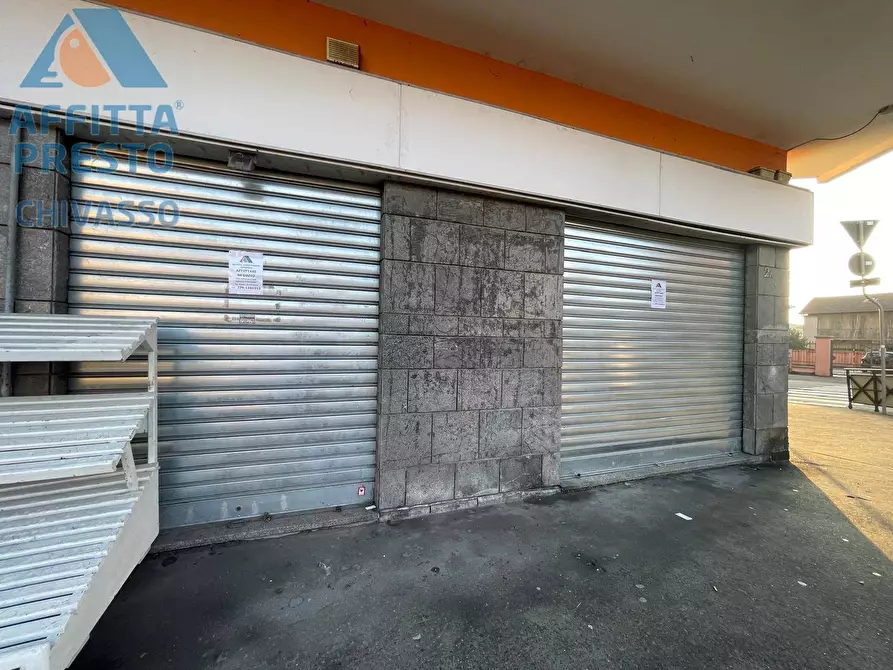Immagine 5 di Negozio in affitto  in via ivrea a Chivasso