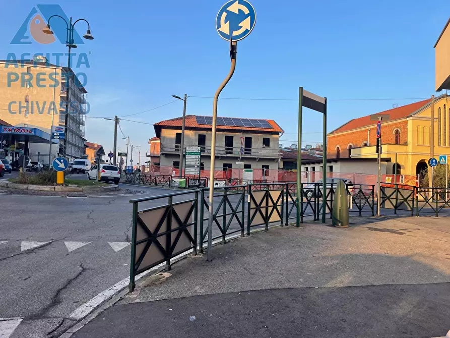 Immagine 9 di Negozio in affitto  in via ivrea a Chivasso