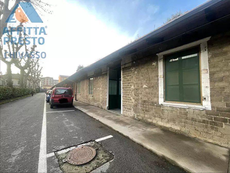 Immagine 3 di Negozio in affitto  in Viale Cavour a Chivasso