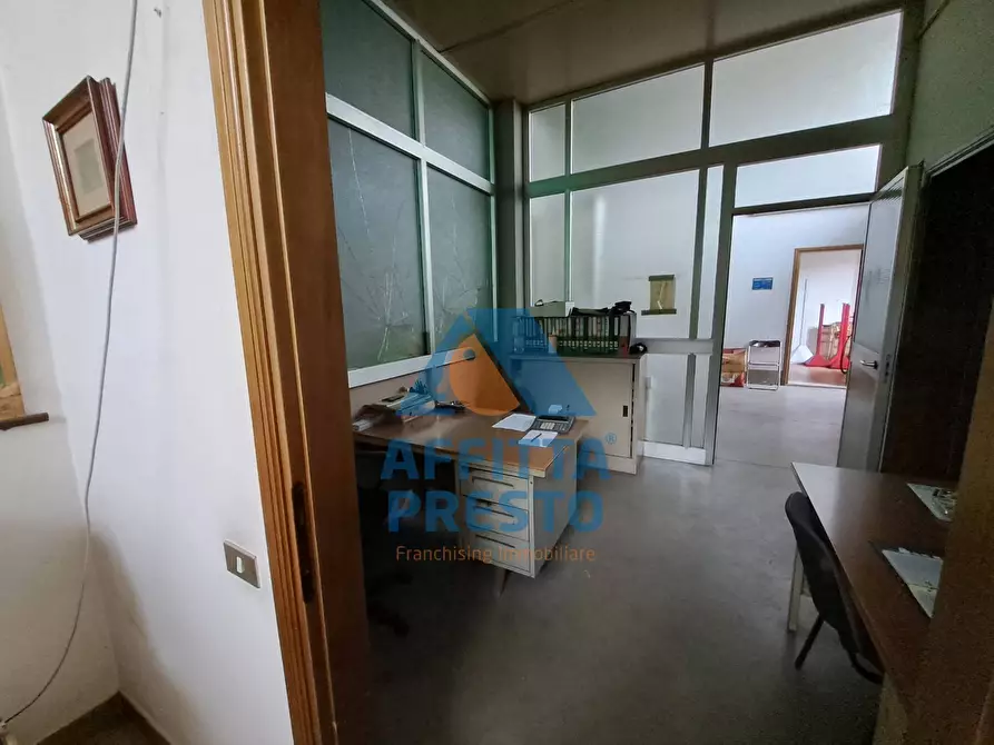 Immagine 6 di Laboratorio in affitto  a Castelfranco Di Sotto