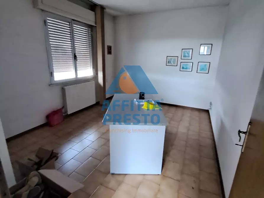 Immagine 9 di Laboratorio in affitto  a Castelfranco Di Sotto