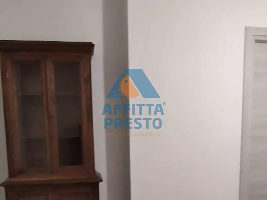Immagine 5 di Camera in affitto  a Pontedera