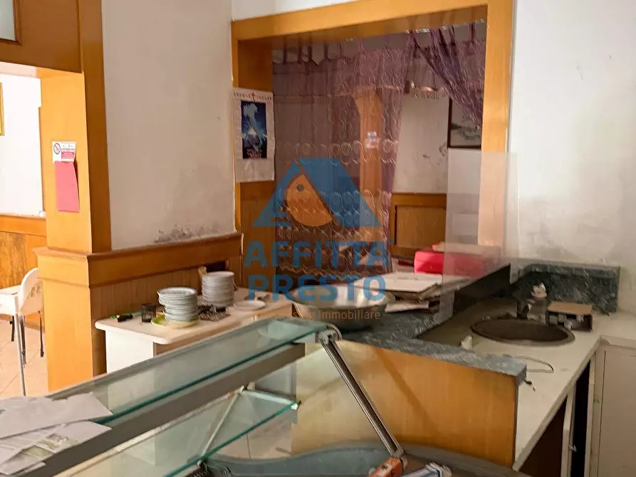 Immagine 3 di Attività commerciale in affitto  a Empoli