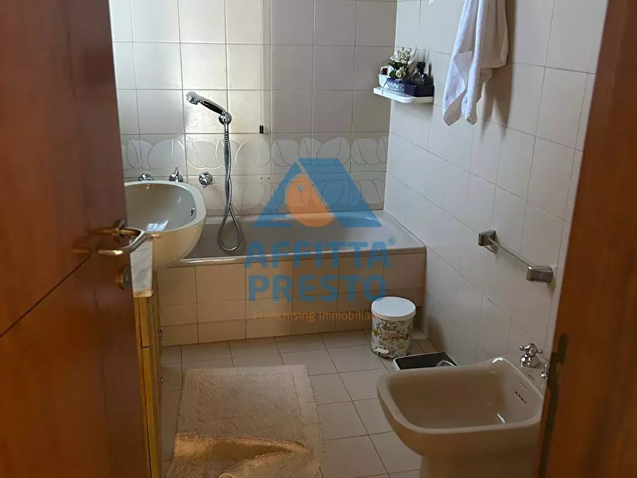 Immagine 8 di Appartamento in affitto  a Empoli