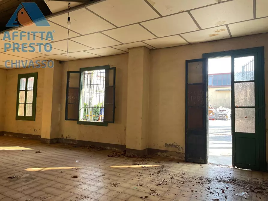 Immagine 4 di Attività commerciale in affitto  in VIA GERBIDO 12 a Chivasso