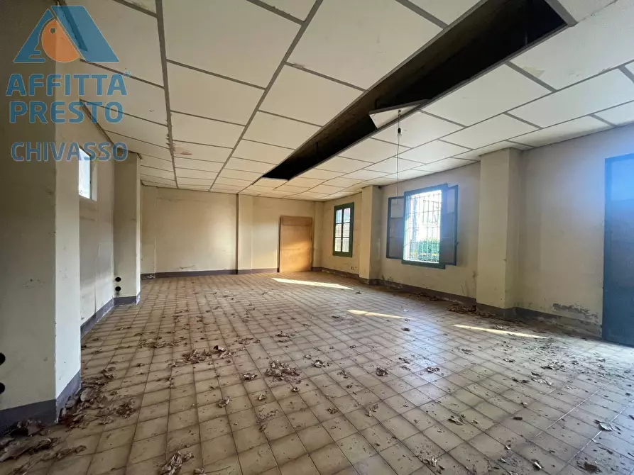 Immagine 2 di Attività commerciale in affitto  in VIA GERBIDO 12 a Chivasso