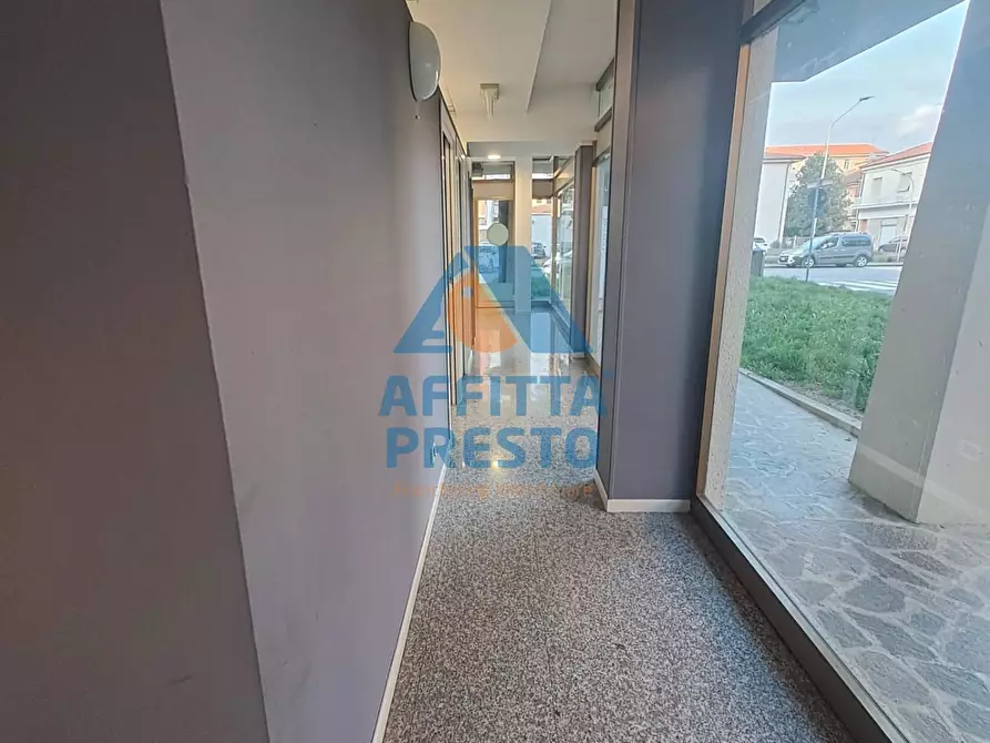 Immagine 16 di Laboratorio in affitto  a Empoli