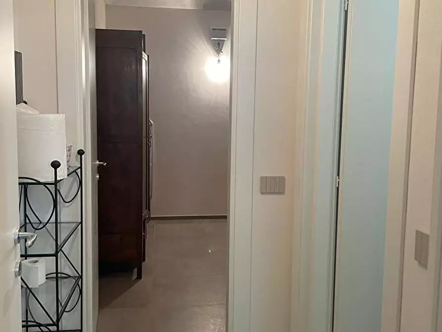 Immagine 6 di Appartamento in affitto  in Via Roma a Chivasso