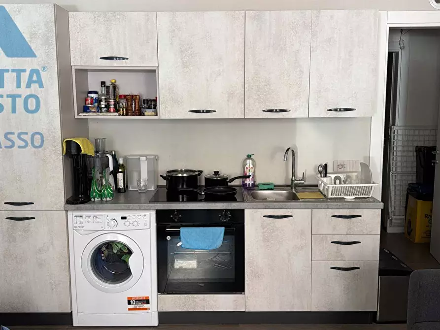 Immagine 2 di Appartamento in affitto  in Via Roma a Chivasso