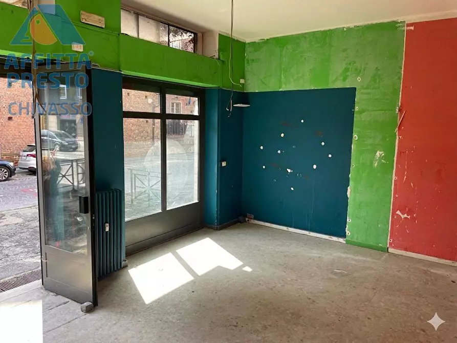 Immagine 23 di Negozio in affitto  in VIA SICCARDI 13 a Chivasso