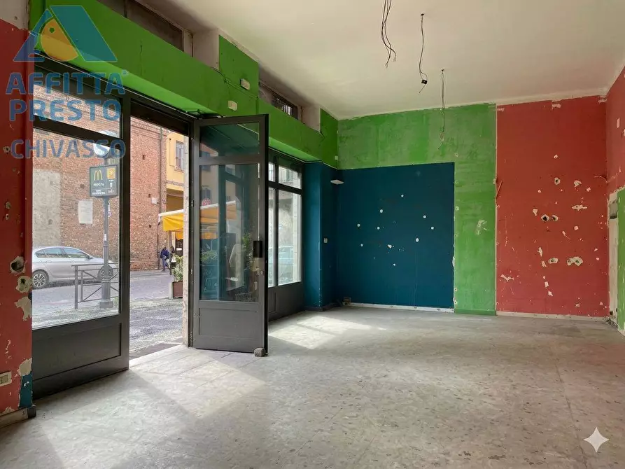 Immagine 4 di Negozio in affitto  in VIA SICCARDI 13 a Chivasso