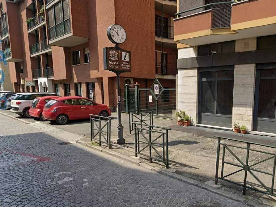 Immagine 2 di Negozio in affitto  in VIA SICCARDI 13 a Chivasso