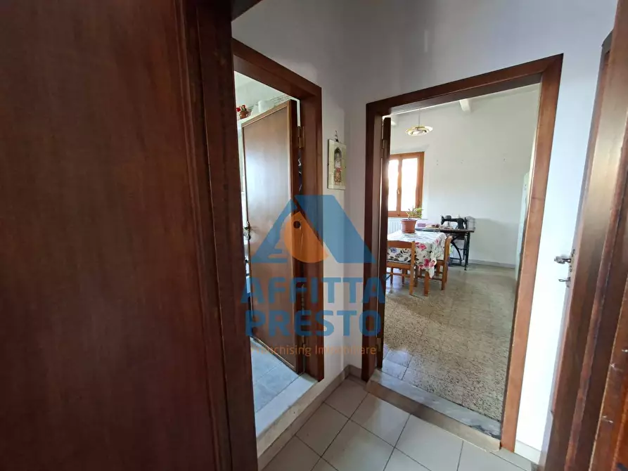 Immagine 8 di Appartamento in vendita  a Capraia E Limite