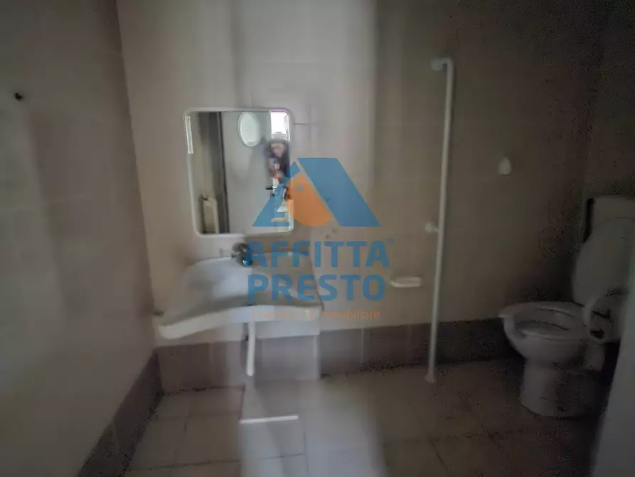 Immagine 6 di Ufficio in affitto  a San Miniato