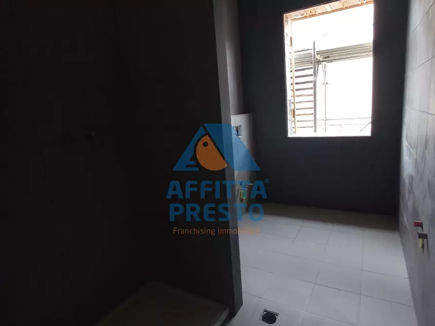 Immagine 3 di Attività commerciale in affitto  a Vinci