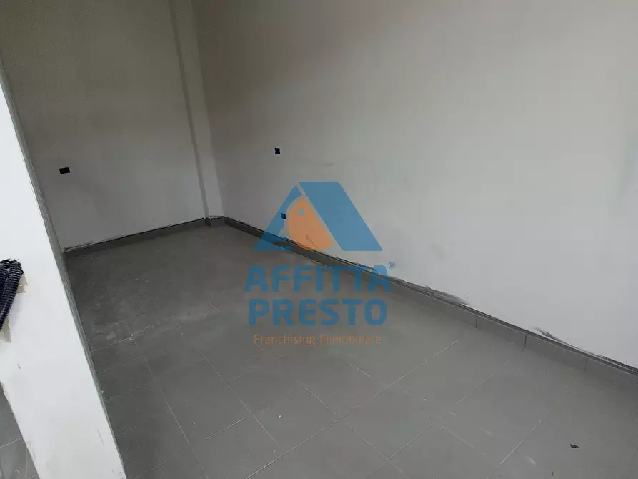 Immagine 7 di Attività commerciale in affitto  a Vinci