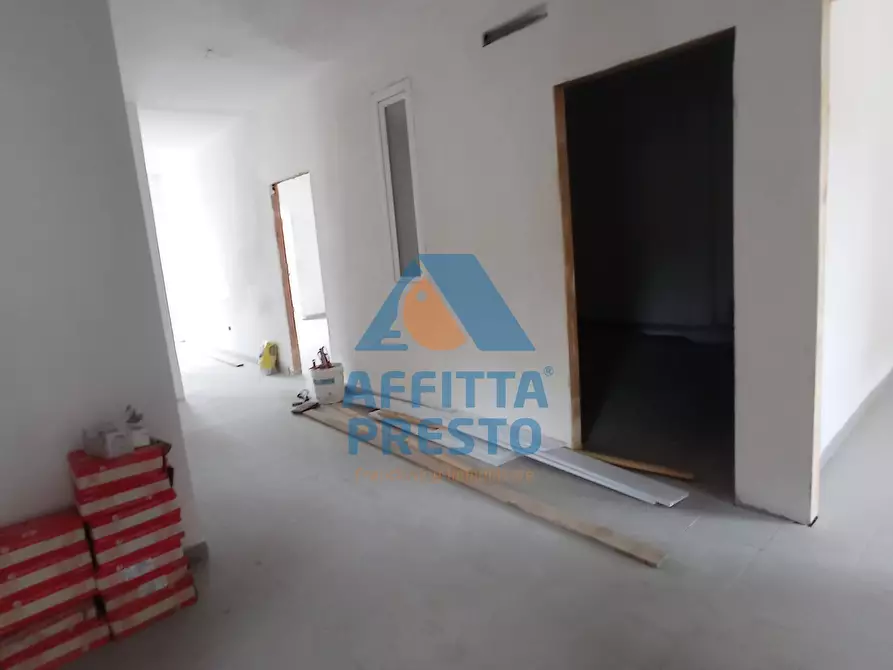 Immagine 8 di Attività commerciale in affitto  a Vinci