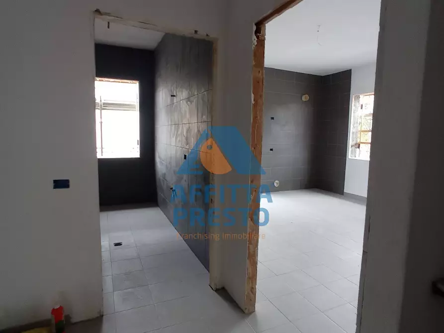 Immagine 10 di Attività commerciale in affitto  a Vinci