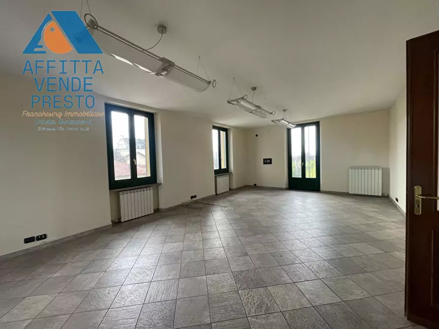 Immagine 5 di Ufficio in vendita  in Via Martiri D'Italia 22 a Caluso