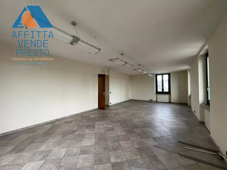 Immagine 7 di Ufficio in vendita  in Via Martiri D'Italia 22 a Caluso