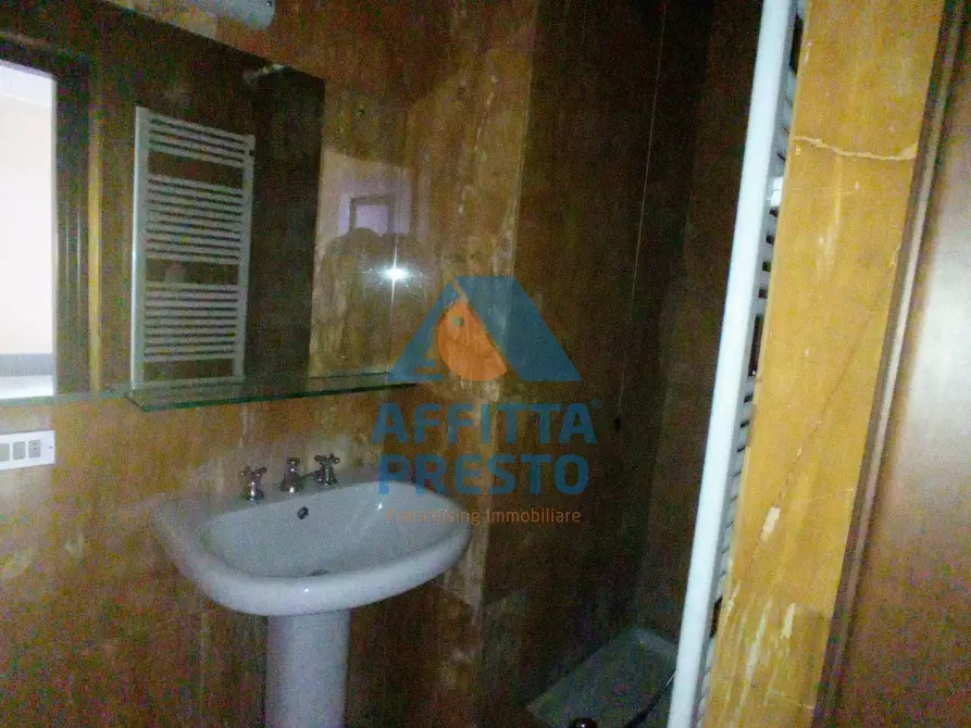 Immagine 37 di Casa semindipendente in affitto  a Empoli
