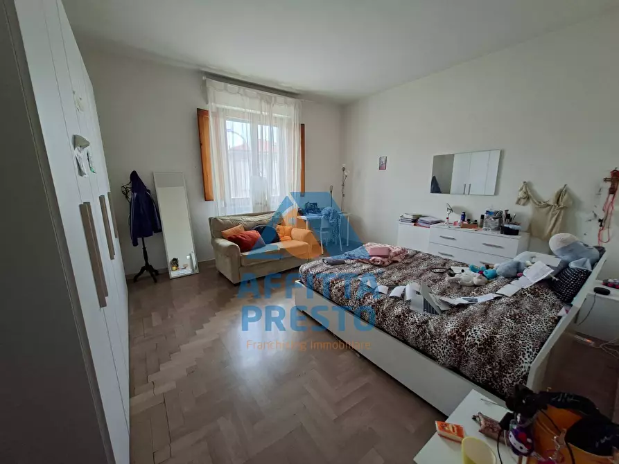 Immagine 2 di Camera in affitto  a Empoli