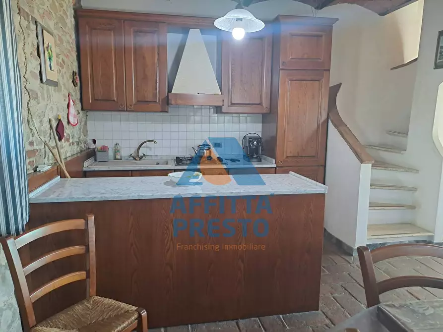 Immagine 2 di Appartamento in affitto  a Capraia E Limite
