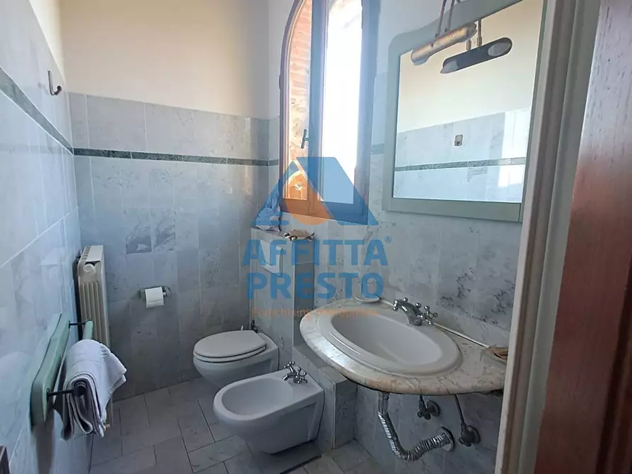 Immagine 9 di Appartamento in affitto  a Capraia E Limite