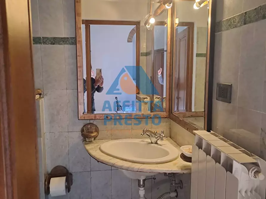 Immagine 23 di Appartamento in affitto  a Capraia E Limite